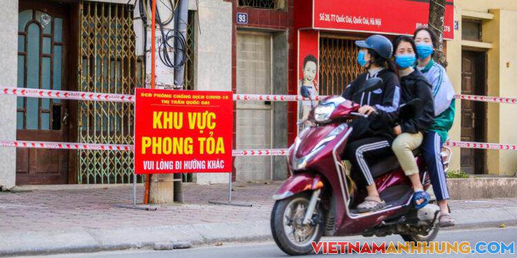 Thêm nhiều ca dương tính trong cộng đồng liên quan đến đám tang ở Mê Linh