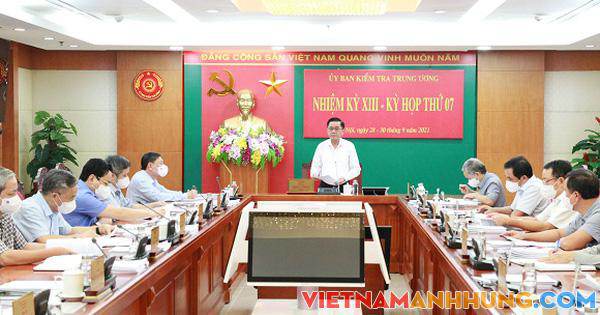 Ủy ban Kiểm tra Trung ương kỷ luật nhiều cán bộ