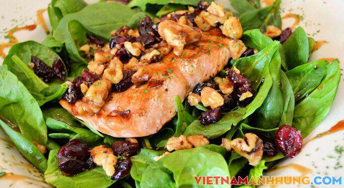 Giảm một nửa nguy cơ ung thư ruột kết nhờ ăn loại rau cải dễ tìm ở Việt Nam