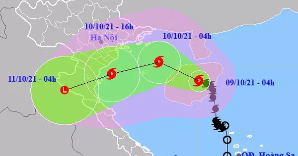 Bão số 7 giật cấp 11 vào vịnh Bắc Bộ, khả năng đổi hướng di chuyển