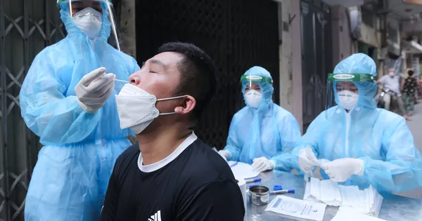 Ngày 12-10, số ca mắc Covid-19 cả nước thấp nhất trong 2,5 tháng qua