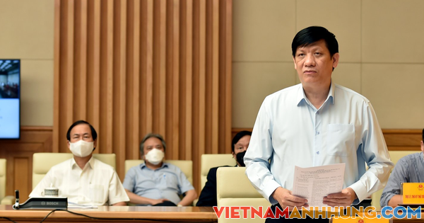 Thủ tướng yêu cầu Thứ trưởng Bộ Y tế phải cập nhật tình hình dịch bệnh hàng ngày