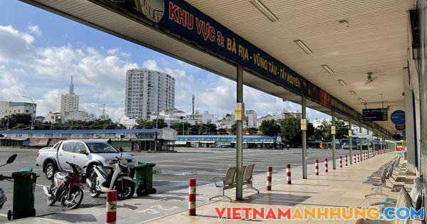 Cận cảnh ngày đầu mở cửa bến xe khách ở TP HCM