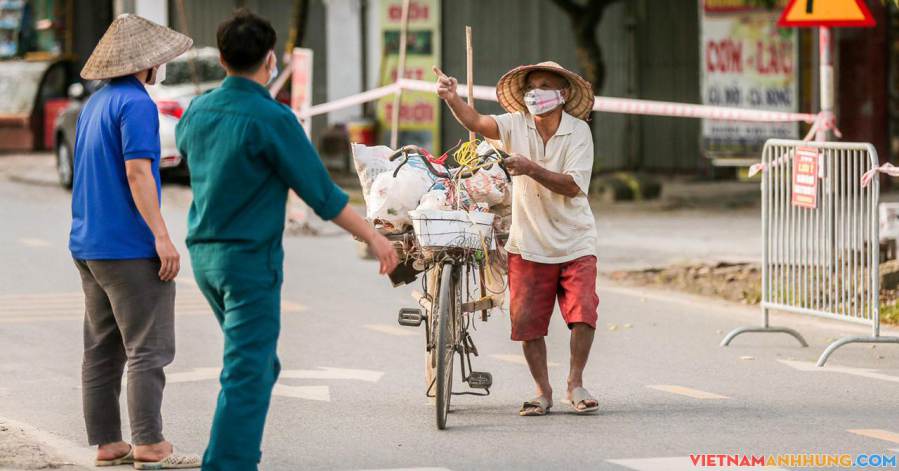 Từ ổ dịch hơn 40 ca nhiễm Covid-19 sau đám tang ở Mê Linh, chuyên gia y tế cảnh báo gì?