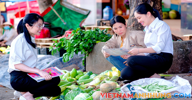 Tuyên truyền chính sách BHXH tự nguyện, BHYT cho hội viên nông dân