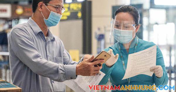 Cận cảnh sân bay Nội Bài ngày đầu mở cửa đón khách trở lại