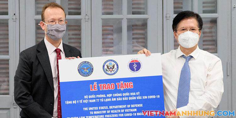 Hoa Kỳ viện trợ cho Việt Nam 77 tủ lạnh âm sâu bảo quản vaccine Covid-19