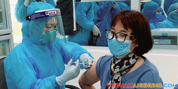 Kết hợp việc cấp Căn cước công dân và tiêm vaccine Covid-19