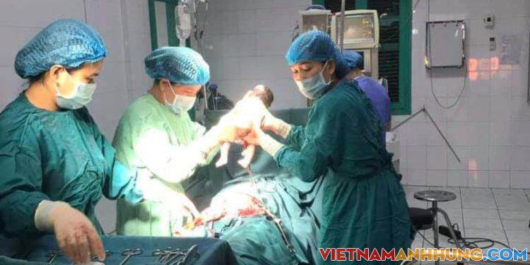 Sản phụ mới 11 tuổi đã sinh con?