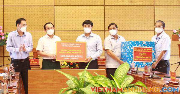 Bí thư Nguyễn Văn Nên hoan nghênh sự chia sẻ, hỗ trợ chí tình của Đồng Tháp