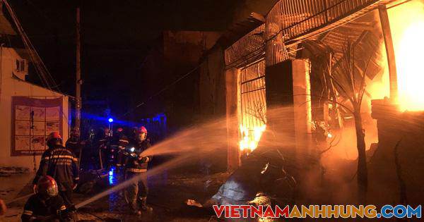 Công an TP HCM điều tra vụ cháy giữa đêm ở quận Bình Tân