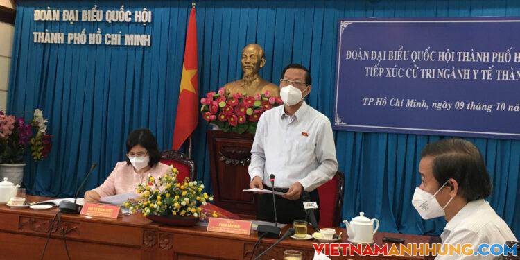 Cử tri ngành y tế TP.HCM khẩn thiết kiến nghị tiêm vaccine Covid-19 cho trẻ em