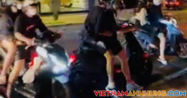 CLIP: Người phụ nữ ném đồ từ tầng cao khách sạn xuống đường ở quận 1 – TP HCM