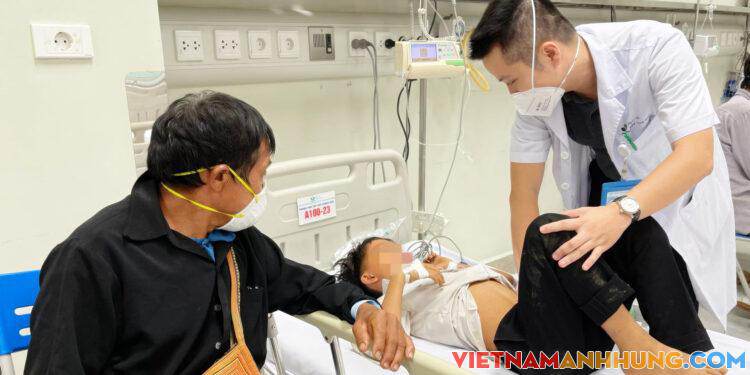 1 trẻ tử vong, 8 trẻ nguy kịch vì ngộ độc quả hồng trâu