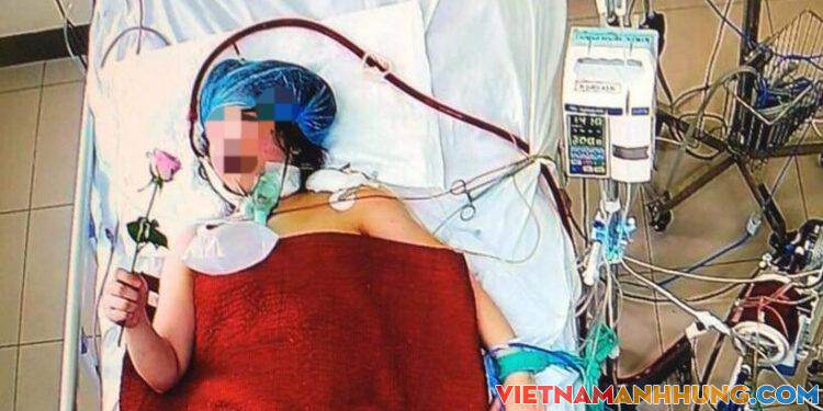 Cứu sống mẹ con sản phụ mắc Covid-19 nguy kịch