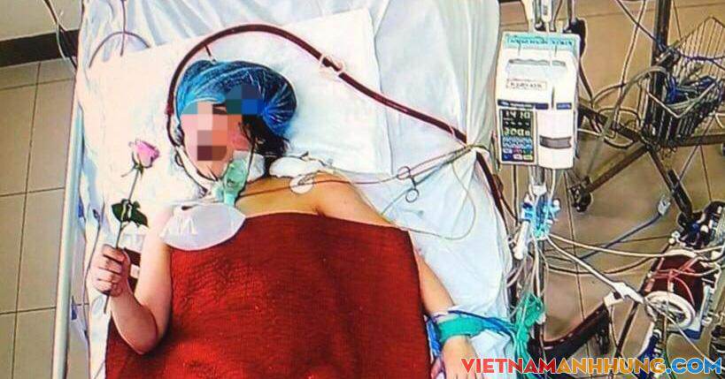 Cứu sống mẹ con sản phụ mắc Covid-19 nguy kịch