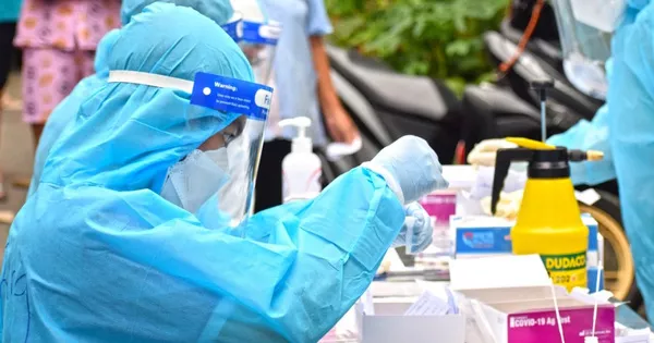 Người bệnh không phải trả phí xét nghiệm Covid-19 tại các cơ sở y tế công