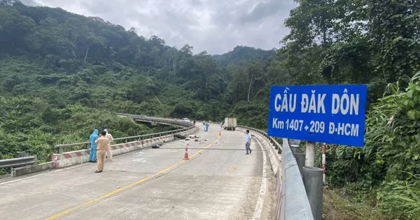Đi xe máy về quê tránh dịch, 2 mẹ con bị tai nạn tử vong tại đèo Lò Xo