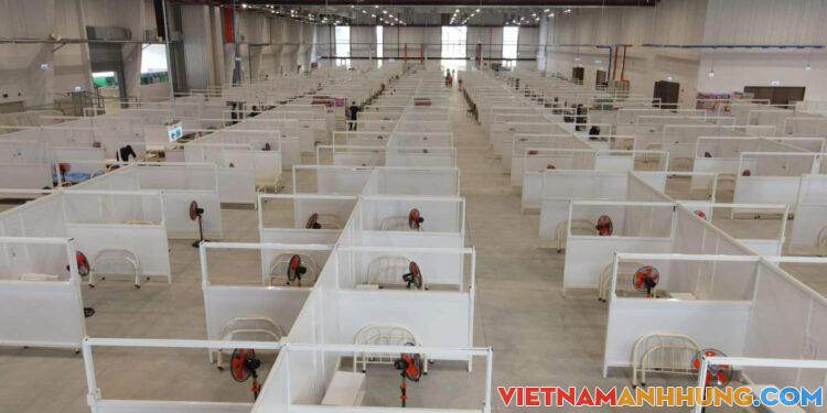 Ca mắc Covid-19 giảm, bệnh viện dã chiến trống giường