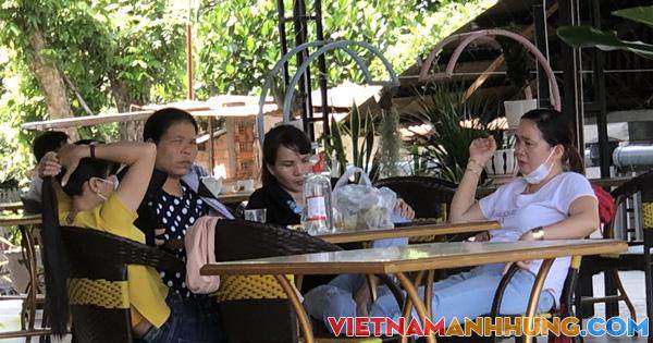 Bình Dương: Nhà hàng, quán cà phê vắng khách ngày đầu mở cửa lại