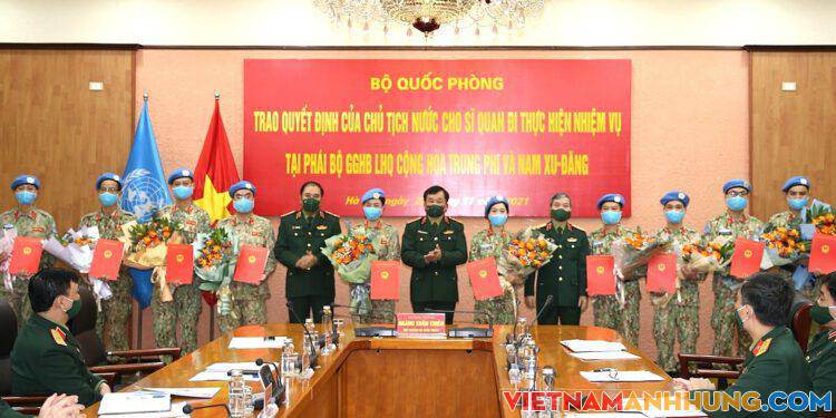 12 sĩ quan tham gia Gìn giữ hòa bình Liên Hợp Quốc