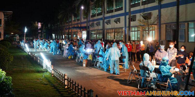 Nhiều công nhân mắc Covid-19, một xã thành “vùng đỏ”