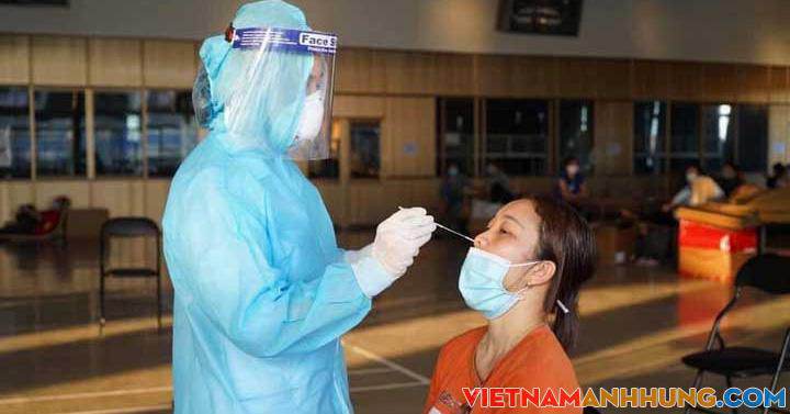 Số ca mắc Covid-19 tăng, 2 phường “đổi màu”, điều trị F0 tại nhà