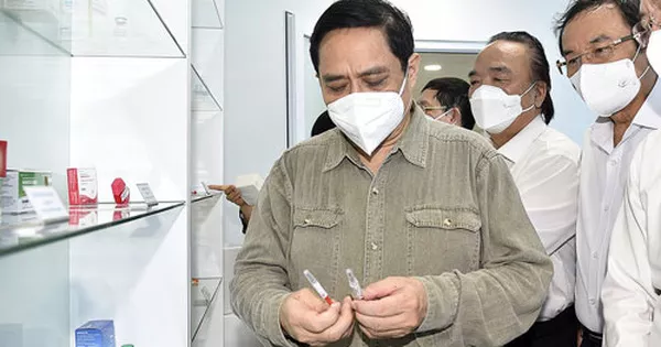 Thủ tướng: Sản xuất bằng được vắc-xin, thuốc điều trị Covid-19