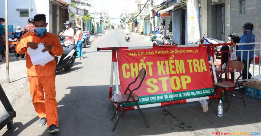 Covid-19 diễn biến phức tạp, Phan Thiết huy động y, bác sĩ nghỉ hưu tham gia chống dịch