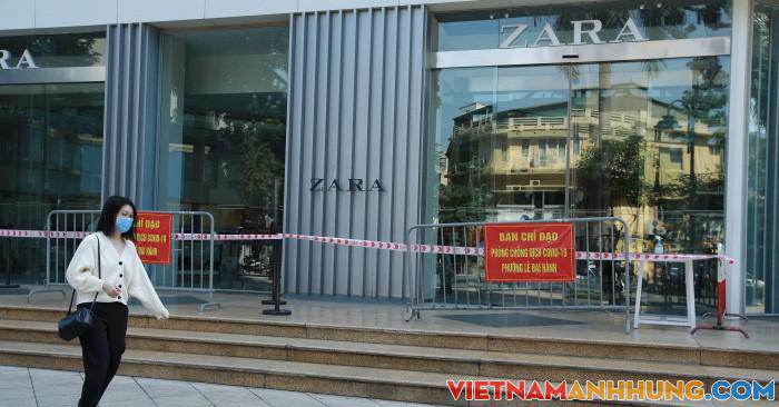 Khách hàng Covid-19, phong toả cửa hàng Zara Vincom Bà Triệu