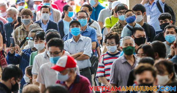 CLIP: Người dân hào hứng trải nghiệm tàu điện Cát Linh – Hà Đông