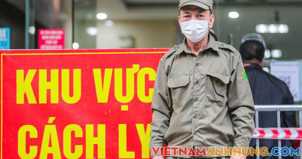 CLIP: Một bảo vệ mắc Covid-19, hơn 2.000 người ở chung cư Linh Đàm bị phong tỏa