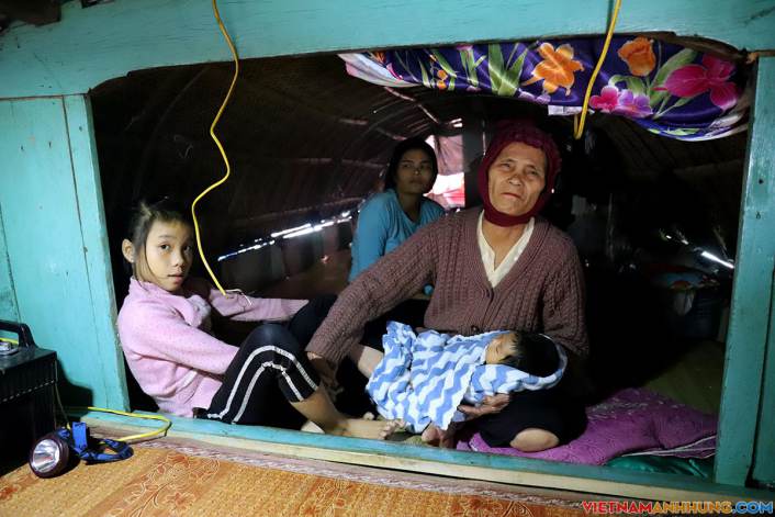 Cuộc sống trên sông của những người không nhà