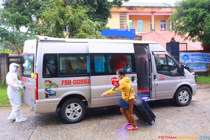 Đội tình nguyện chở F0