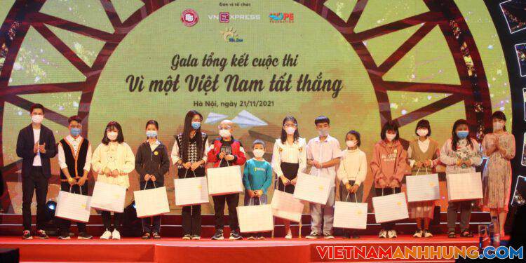 Gala ‘Vì một Việt Nam tất thắng’ trao giải tối nay