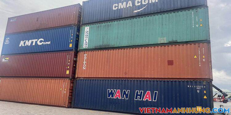 Hàng viện trợ ‘mắc kẹt’ ở cảng