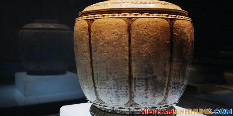 Hiện vật đặc sắc trong ‘hành trình lịch sử gốm Việt’