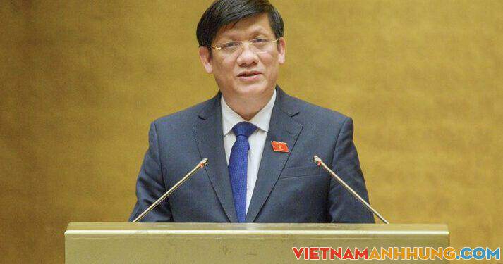 ‘Không nên chờ vaccine mới mở cửa trường học’