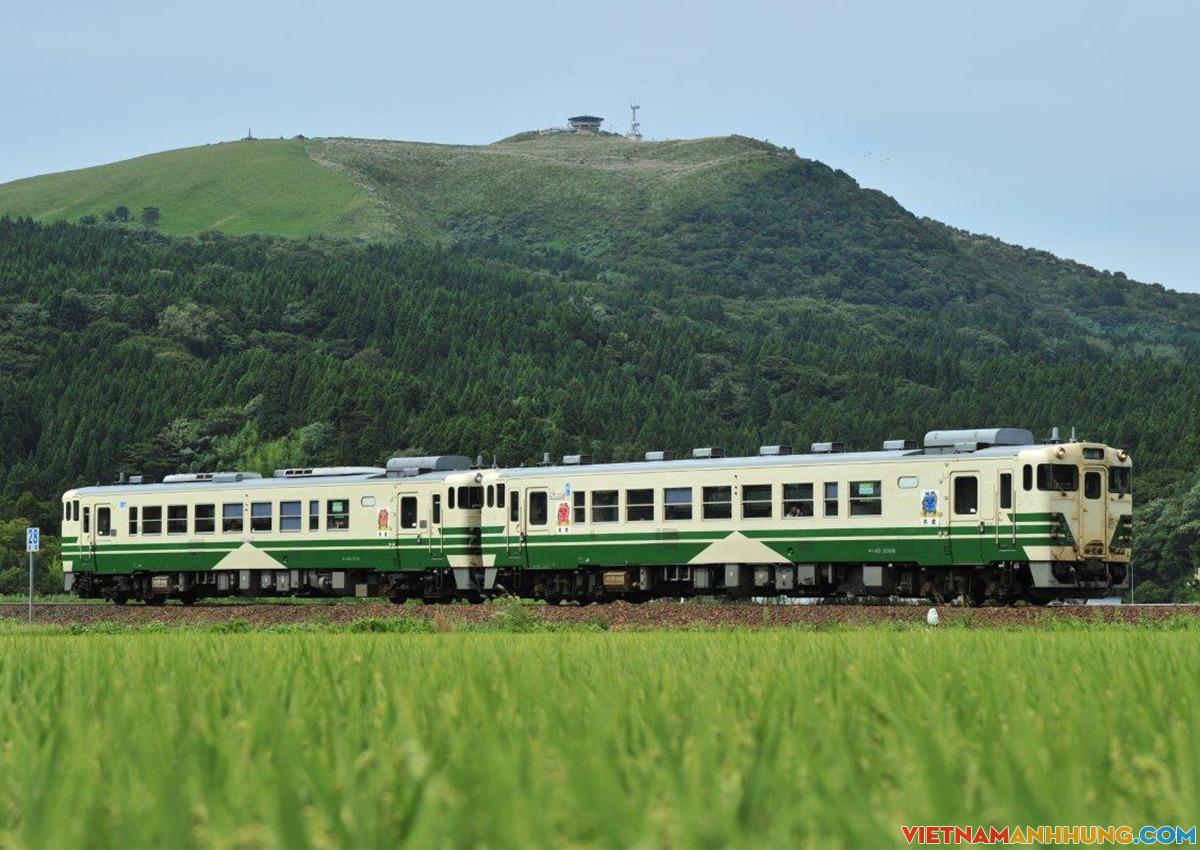 Nhiều bộ, ngành không ủng hộ nhập khẩu toa xe Nhật cũ