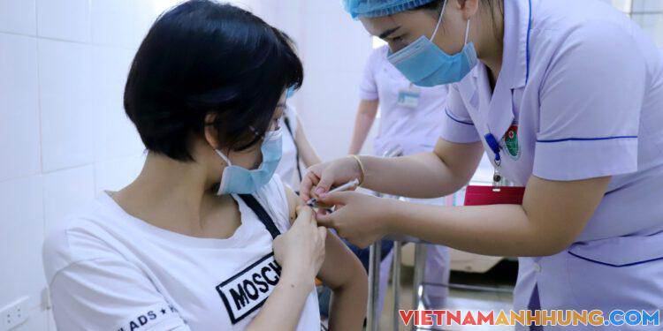Nhiều tỉnh tỷ lệ ‘phủ’ vaccine mũi hai thấp