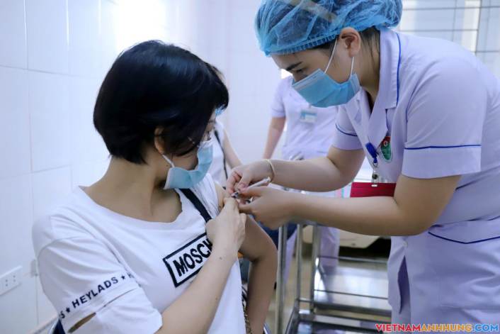Nhiều tỉnh tỷ lệ ‘phủ’ vaccine mũi hai thấp