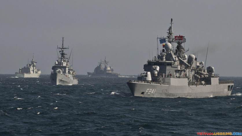 Quan chức Nga cảnh báo Mỹ ‘đùa với lửa’ khi điều tàu chiến đến Biển Đen