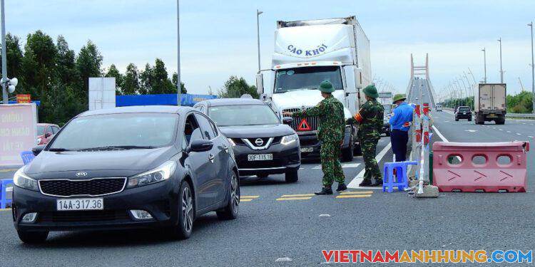 Quảng Ninh điều chỉnh hoạt động vận tải khách đường bộ