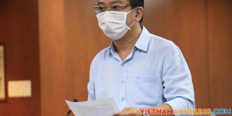 Tắt đèn, thắp nến tưởng niệm người mất do Covid-19