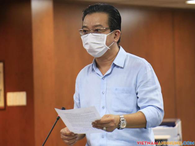 Tắt đèn, thắp nến tưởng niệm người mất do Covid-19