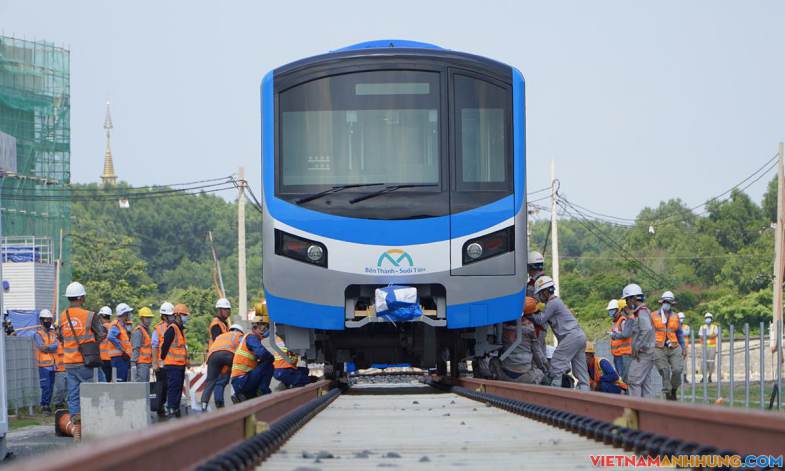 Thêm bốn tàu Metro Số 1 sắp về TP HCM