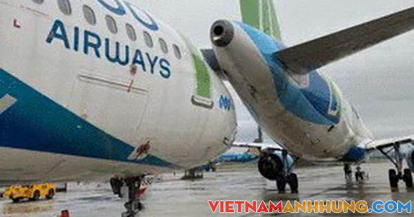 Hai máy bay va chạm tại sân bay Nội Bài