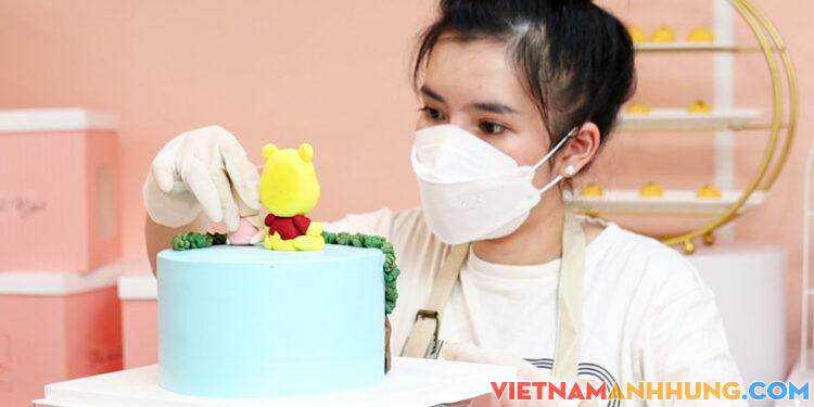 9X đem hình ảnh đặc sản tôm, cua, cá của Cà Mau lên bánh kem