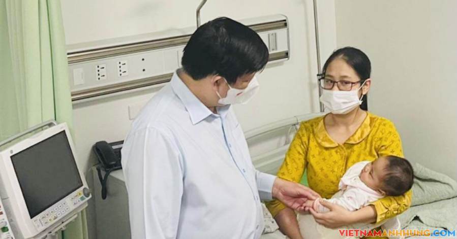 Phải cho người dân xem vaccine trước khi tiêm để tránh tiêm nhầm vaccine