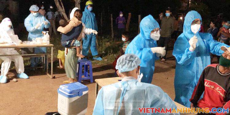 Một phụ nữ tử vong chưa rõ nguyên nhân sau 12 giờ tiếm vaccine AstraZeneca